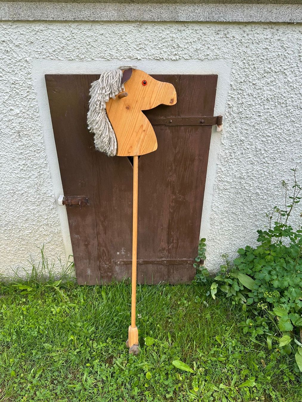 Giocattoli: Retro Steckenpferd aus Holz – Usato da Mollis venduto da Kekie