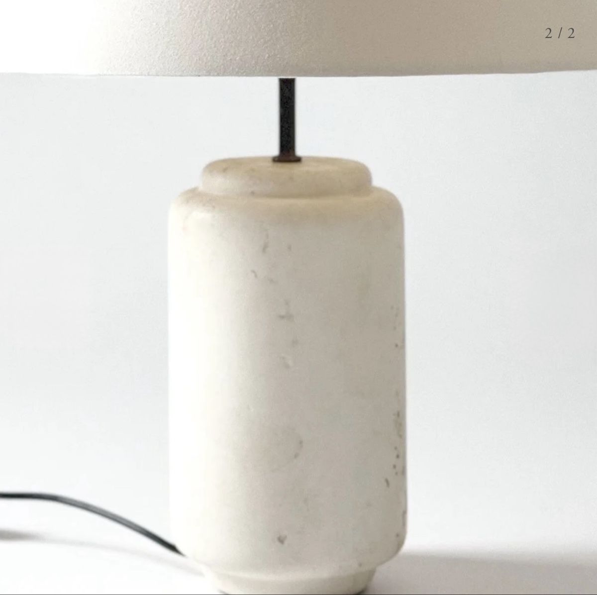 Lampade: Travertine Table Lamp – Usato da Zürich venduto da TechGamng 1