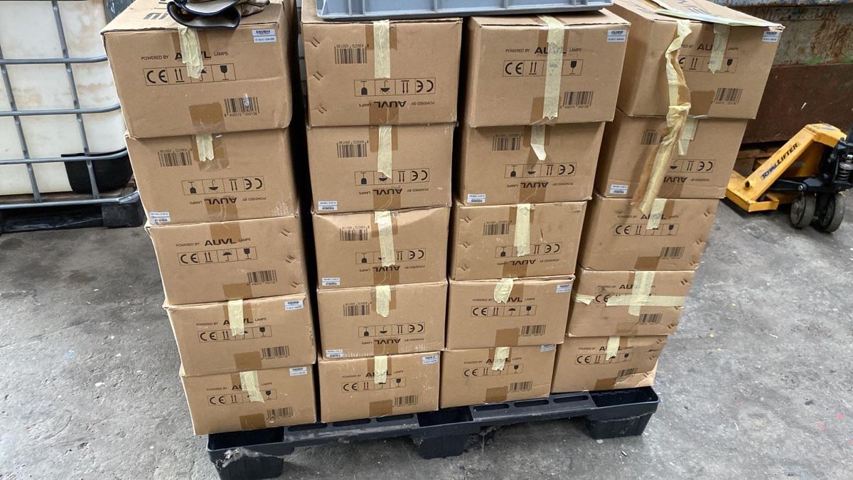 Lampade: Lampada 1000 W newlite – Nuovo e nell'imballaggio originale da Roveredo GR venduto da monda01
