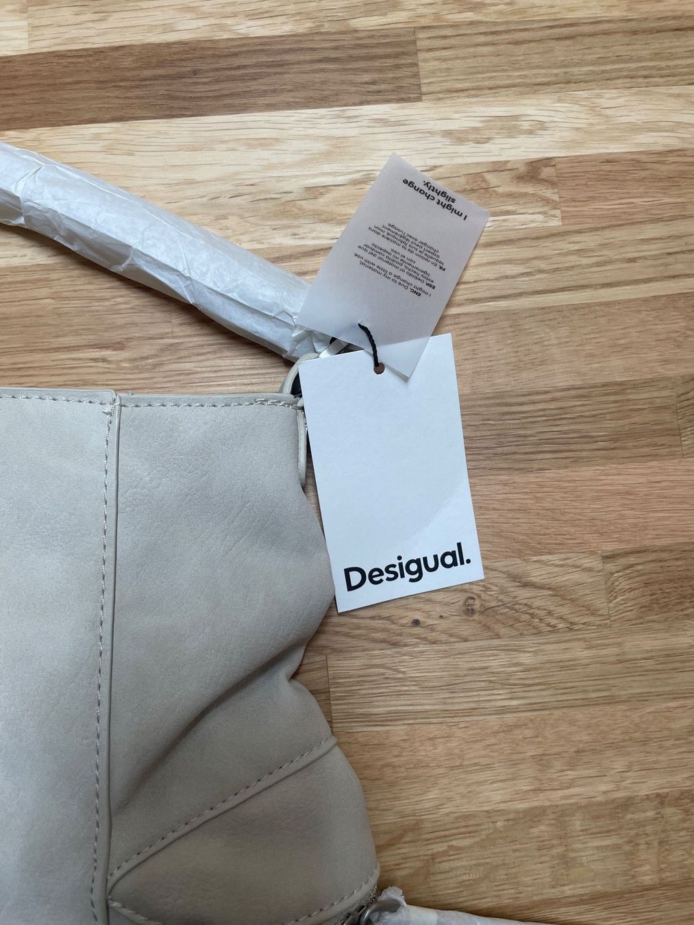 Desigual Zaini: Sac Desigual tout neuf – Nuovo e nell'imballaggio originale da Monnaz venduto da al_alexandra 2