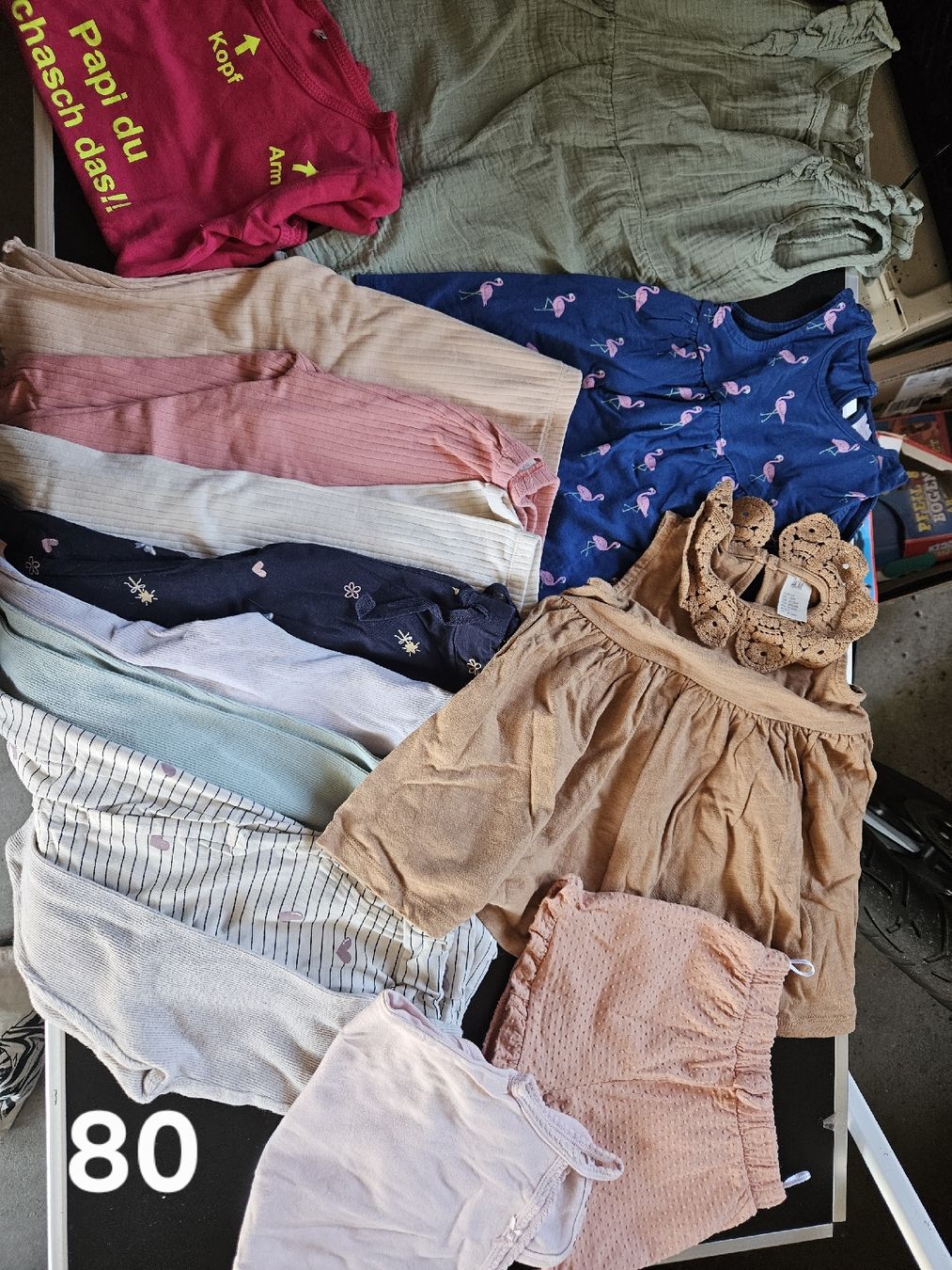Lotti & Set di vestiti: Kleiderpaket Kinderkleider Grösse 80 – Usato da Bibern SO venduto da speikyta23