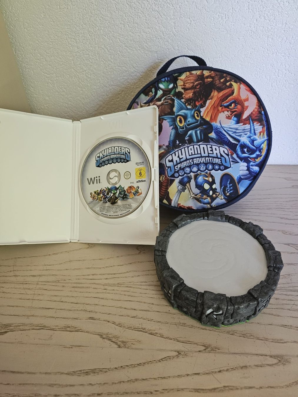 Statuette: Ensemble de figurines Skylanders Spyro's adventure – Usato da Châtelaine venduto da Hey_19