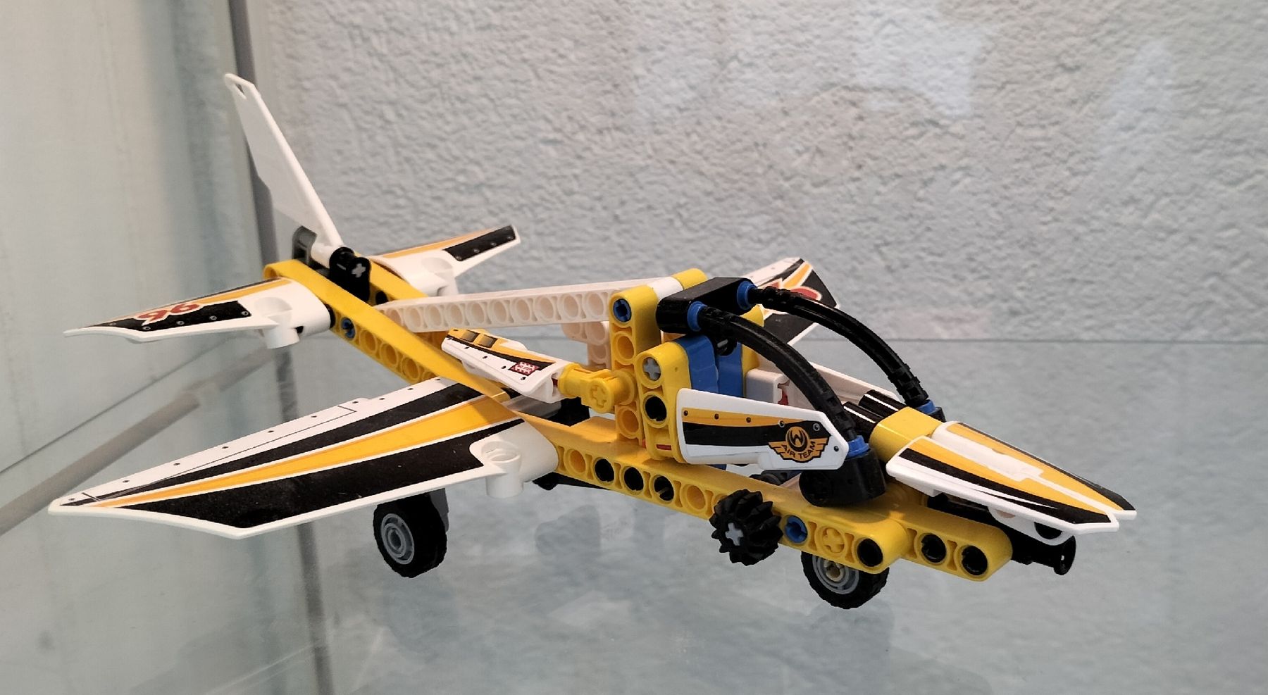 Lego Kit di costruzioni: Lego Technic 42044 2in 1 Jet – Nuovo (secondo la descrizione) da Heimenschwand venduto da Gurnigel0