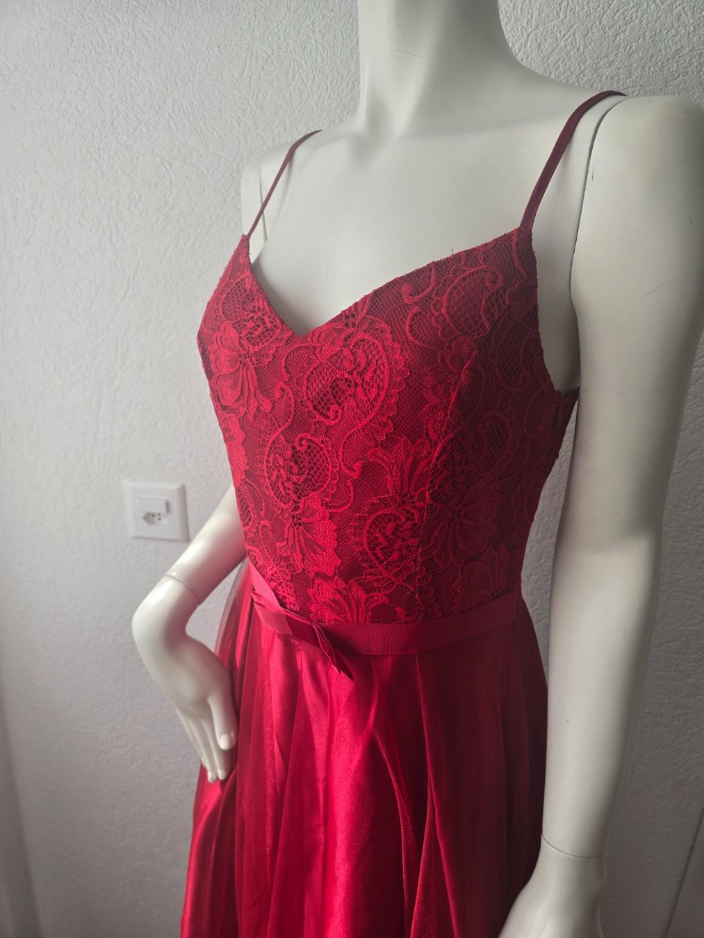 Kleider: Robe de Cocktail Rouge T-S – Gebraucht aus Les Verrières von kitel79 1
