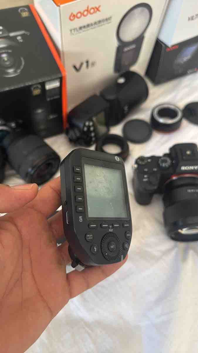 Godox Flashs: Godox V1 Blitzgerätsender gebraucht – D'occasion à Wabern par wul_tcv5
