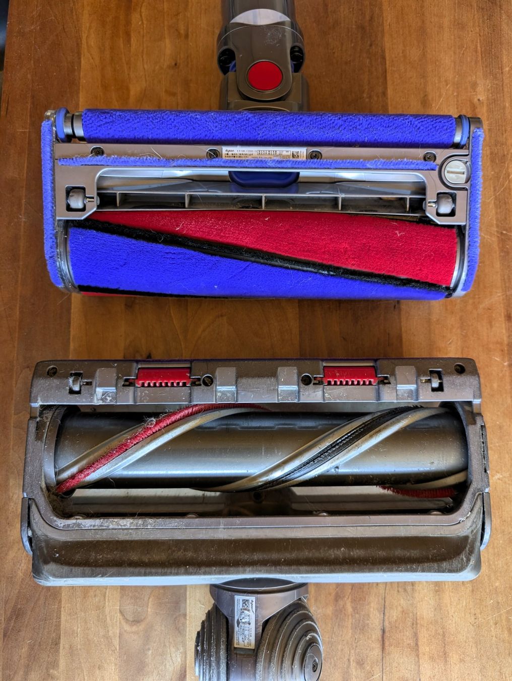 Dyson Staubsauger & Zubehör: Dyson V11 mit Ständer und Zubehör – Defekt aus Ennetbaden von Cacal2 4