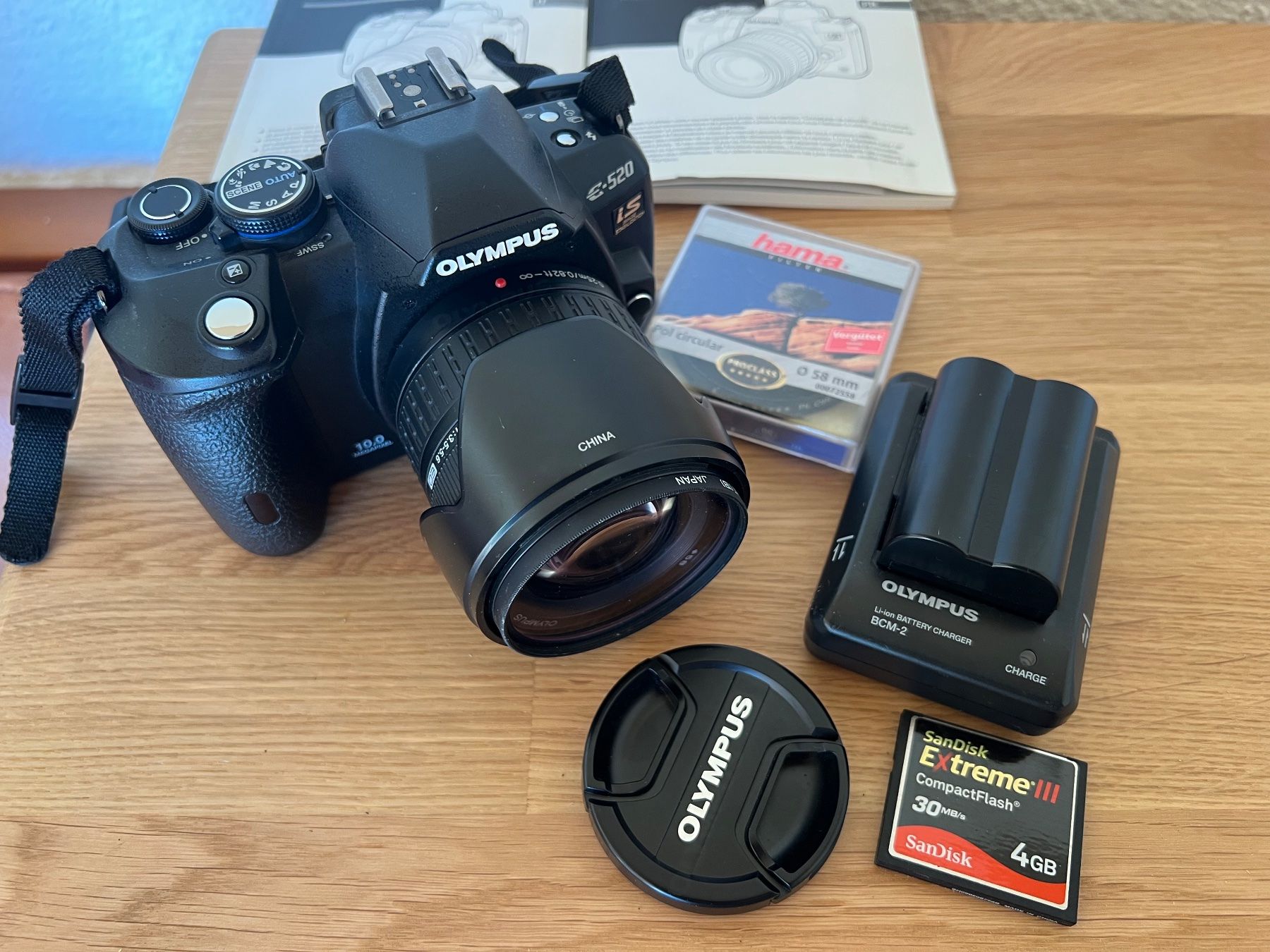 Olympus Fotocamera: Olympus E-520, mit Image Stabilisator – Difettoso da Zürich venduto da Gianni