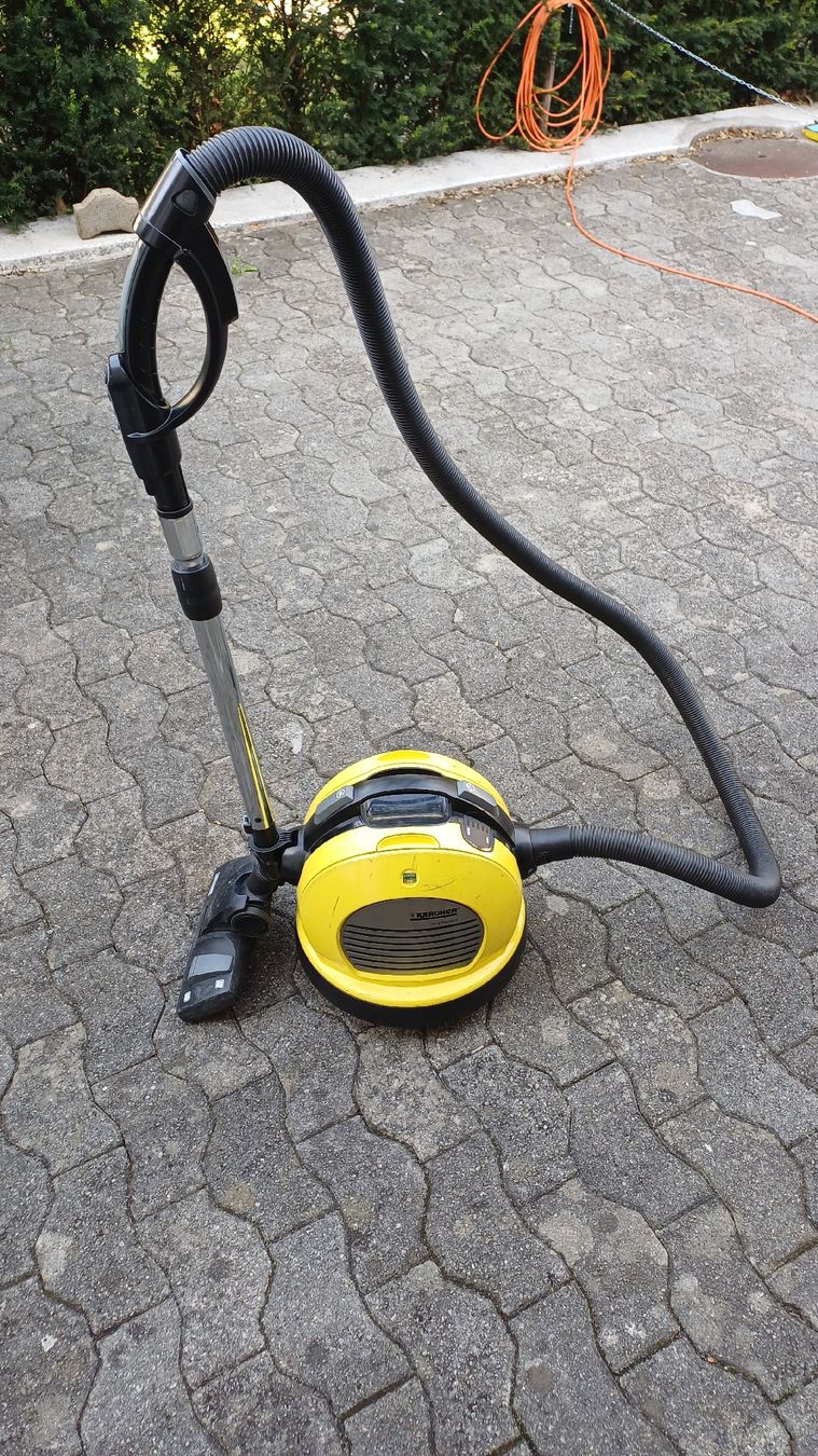 Kärcher Staubsauger & Zubehör: Kärcher Staubsauger VC6 Premium – Gebraucht aus Tamins von juliahauserbalog