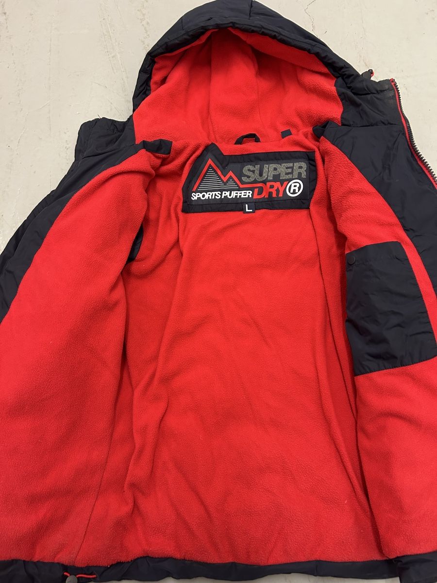Superdry Giacche: Superdry Daunen winter Jacke Gr. L – Usato da Bern venduto da floorball_zoro 1