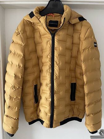 Veste à capuche comme neuve XL/XXL