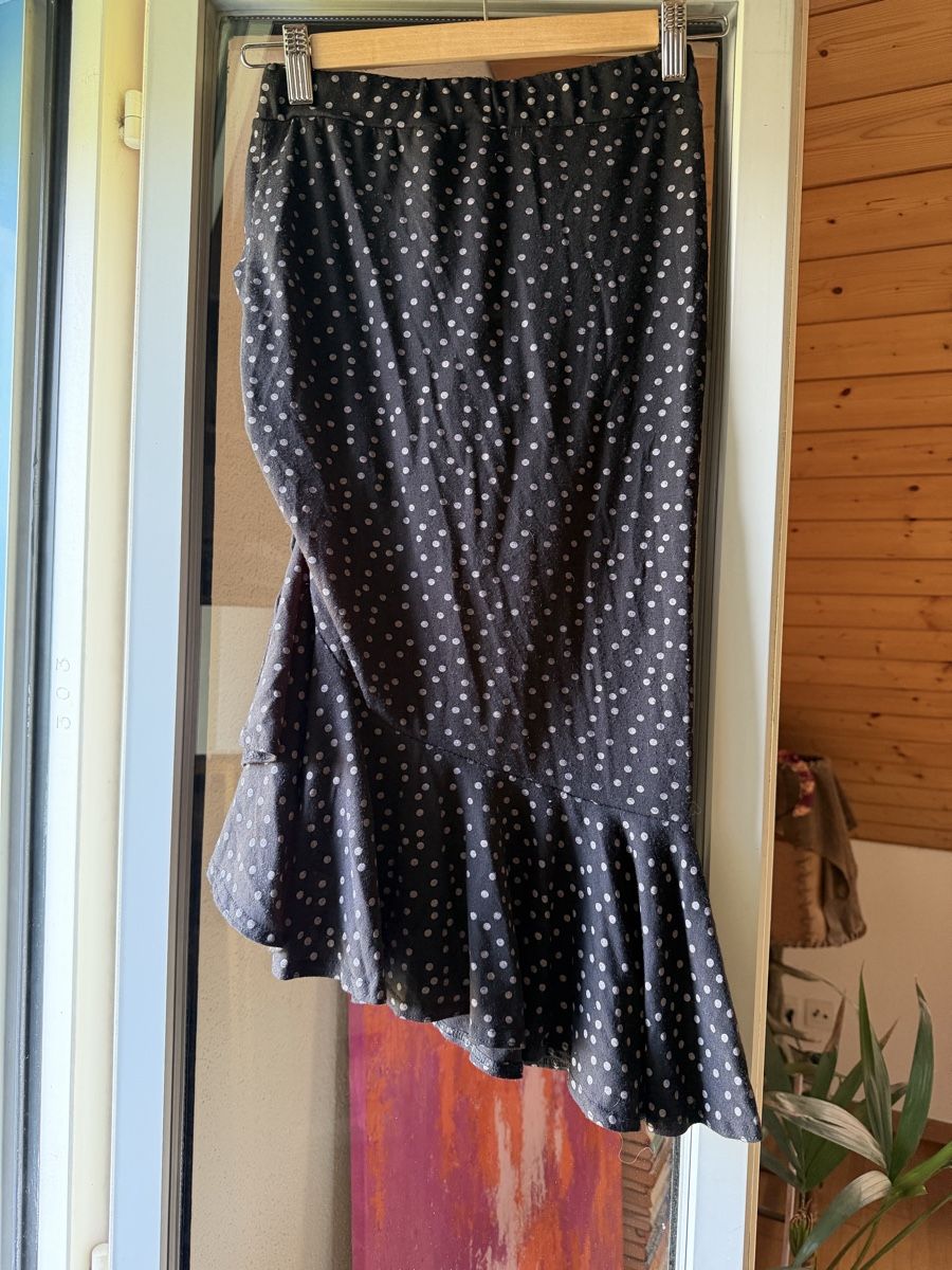 Gonne: Black Polka Dot Midi Skirt – Usato da Zürich venduto da BettinaMarie2308 3