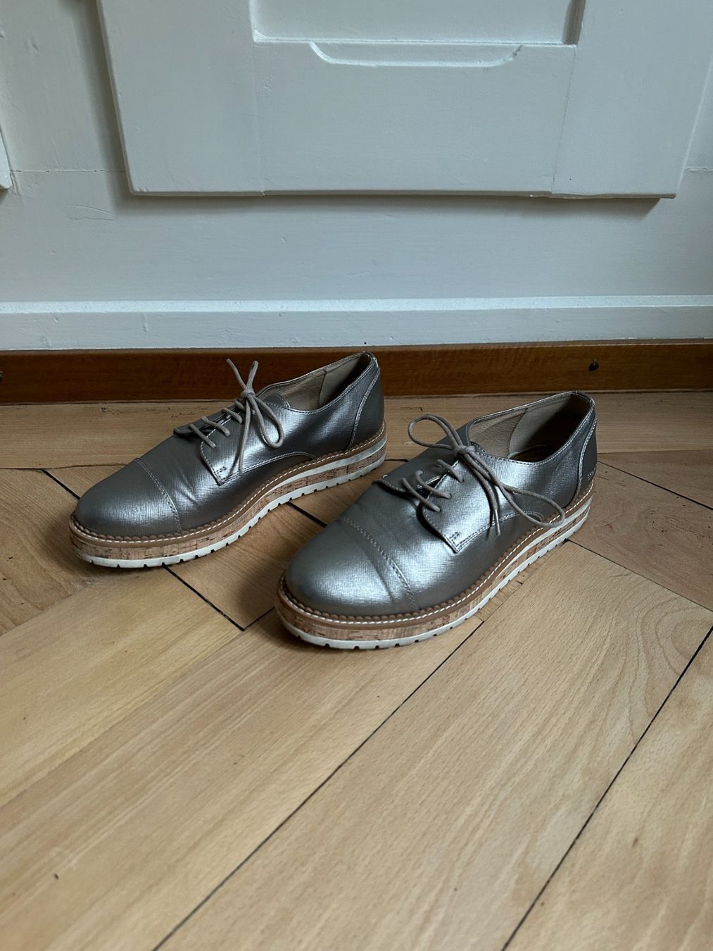 Bench Damenschuhe: BENCH - Halbschuhe silbern 39 – Gebraucht aus Zürich von Diazaio