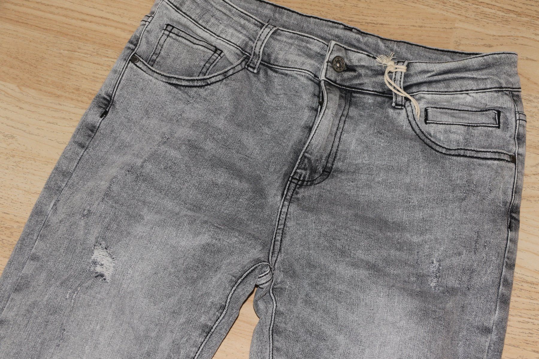 Jeans: Neue tolle Jeans Gr.M – Nuovo e nell'imballaggio originale da Oberwil-Lieli venduto da Svetlana28 3