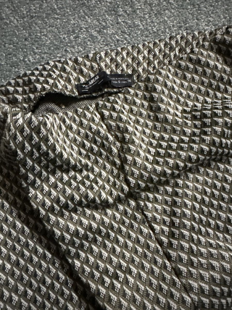 Lotti di vestiti: Hose Pull&Bear gemustert Gr S und Schal grün Set – Usato da Baltschieder venduto da YmroBe 1