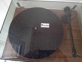 Platine vinyle Pro-Ject T1 OM5e Walnut