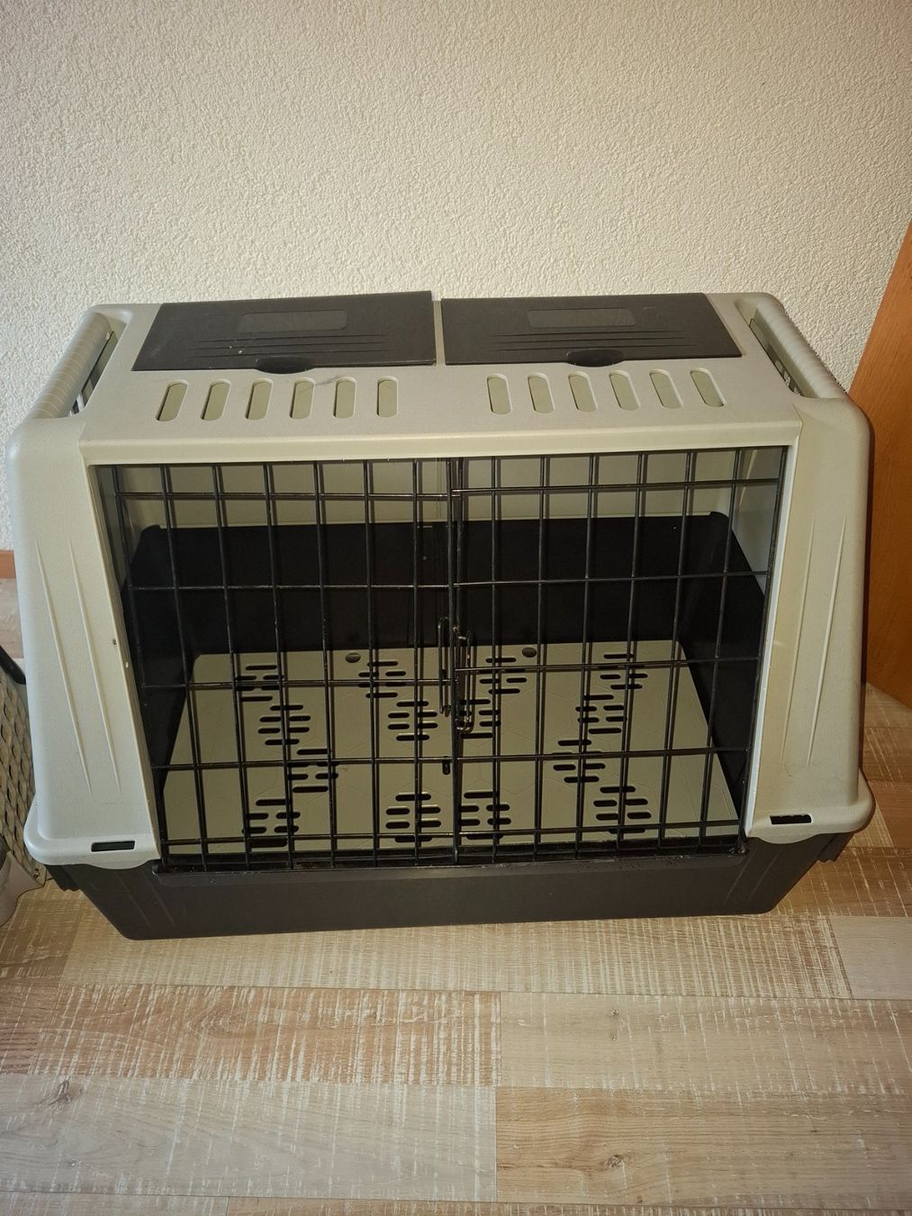 Cages, transport & sécurité: Hundebox – D'occasion à Jegenstorf par Ninavh1