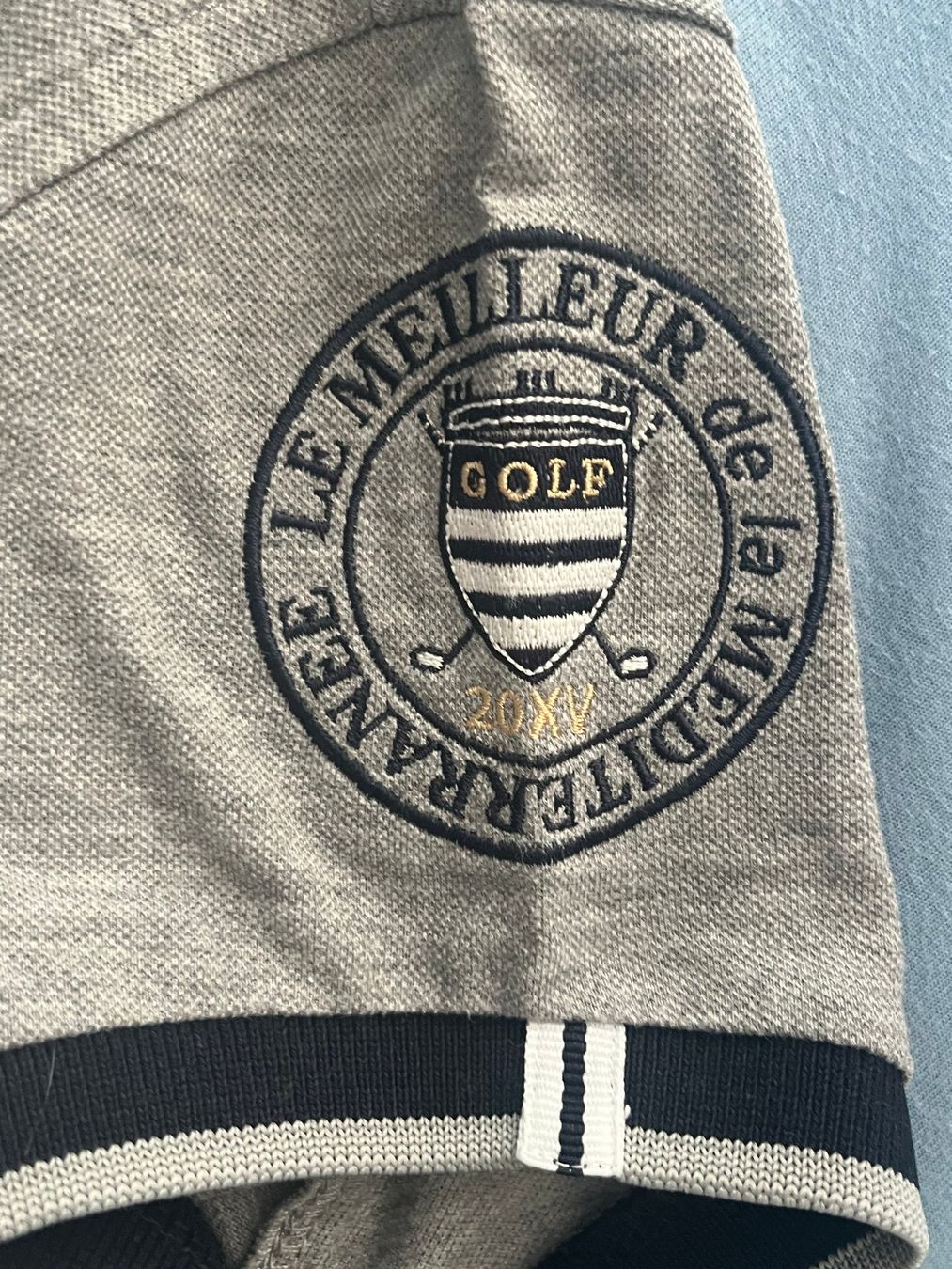 Magliette Polo: Golf Poloshirt mit Stickerei – Usato da Küsnacht ZH venduto da cipi01 4