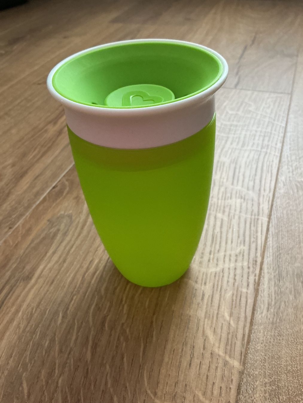 Pasti del neonato: Munchkin Miracle 360° Cup – Usato da Brugg AG venduto da Magna3