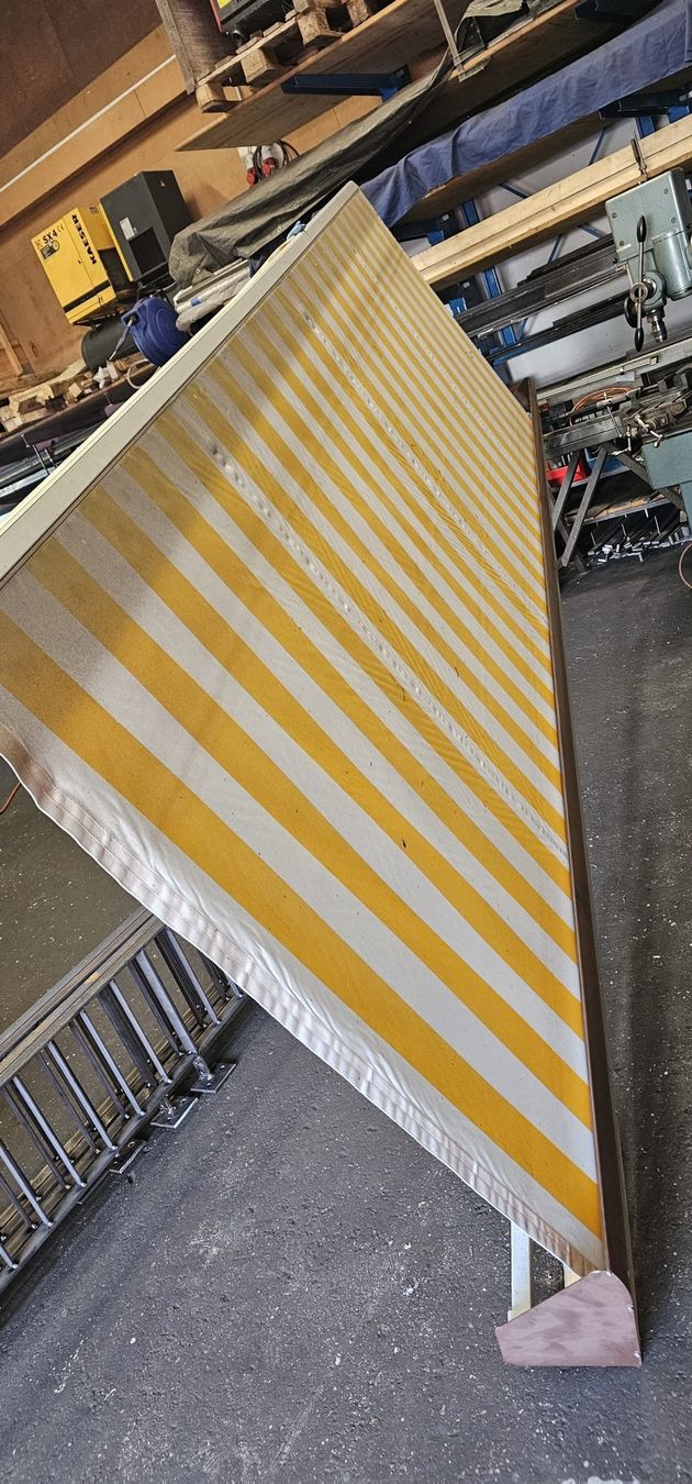 Stobag Tende da sole: Sonnenstore – Usato da Emmenbrücke venduto da inf_l8yf