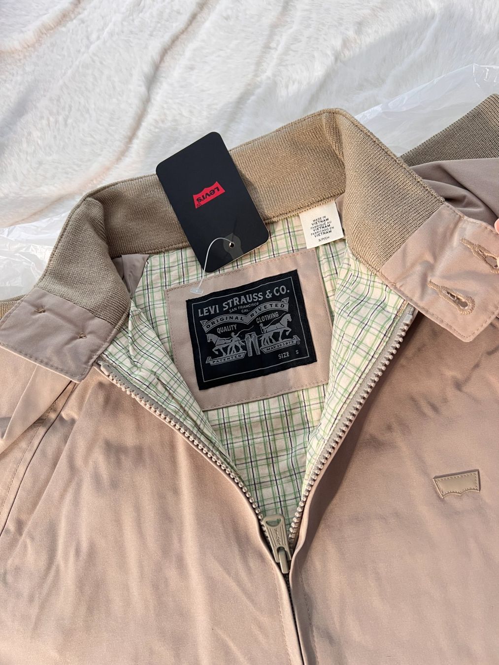 Levi's Giacche: LEVI'S Jacket ✨ Neue Jacke ✨Size S Herren – Nuovo e nell'imballaggio originale da Altdorf UR venduto da Swissglam 1