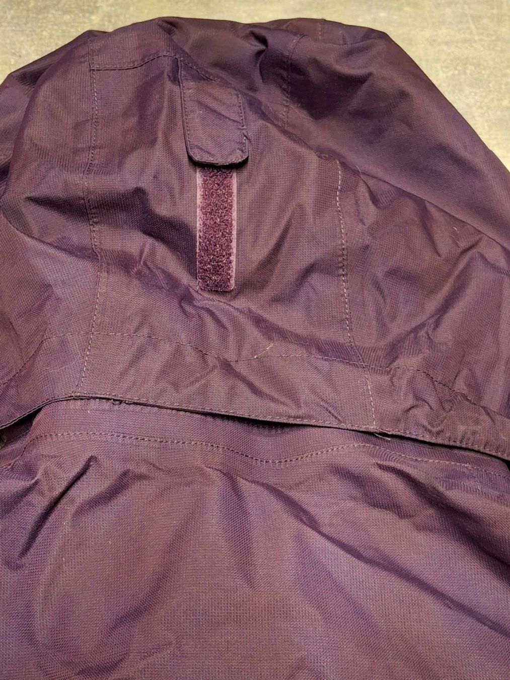 Decathlon Jacken: Veste avec capuchon taille M marque Quechua - Decathlon – Gebraucht aus Villiers von san_jn5w 6