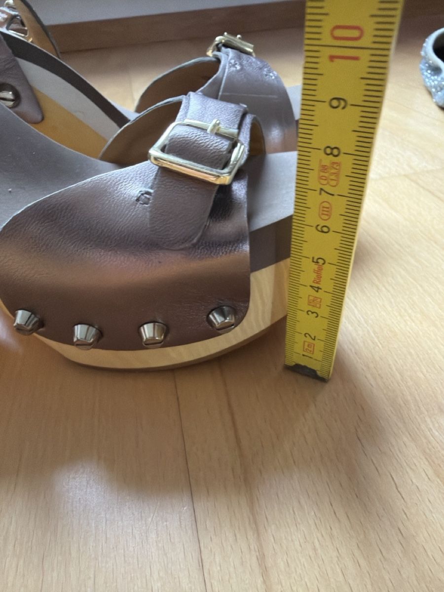 Scarpe da donna: Holz Sandalen von floh Gr. 37 – Usato da Oberrohrdorf venduto da Mariann79 6