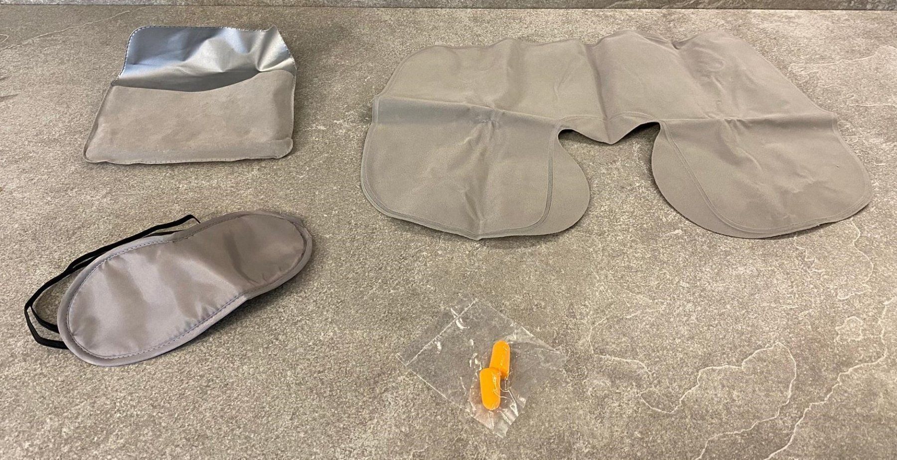 Custodie per cosmetici: 4er REISE SET ... – Nuovo e nell'imballaggio originale da Chur venduto da Lotti12 2