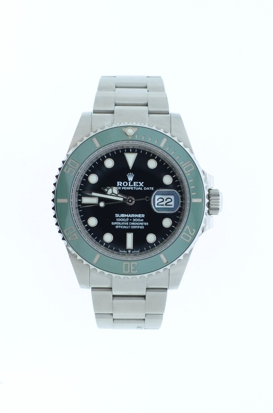 Rolex Orologi: Rolex Submariner date Starbucks 126610LV – Usato da Lausanne venduto da TimeWorld