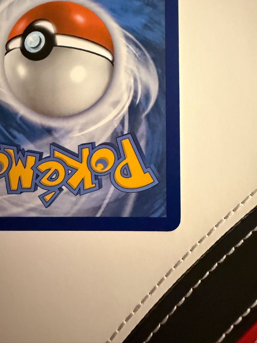 Pokémon Carte collezionabili: Charizard (Classic Collection) + 3 Karten  – Usato da Biel/Bienne venduto da SeeLoewe55 8