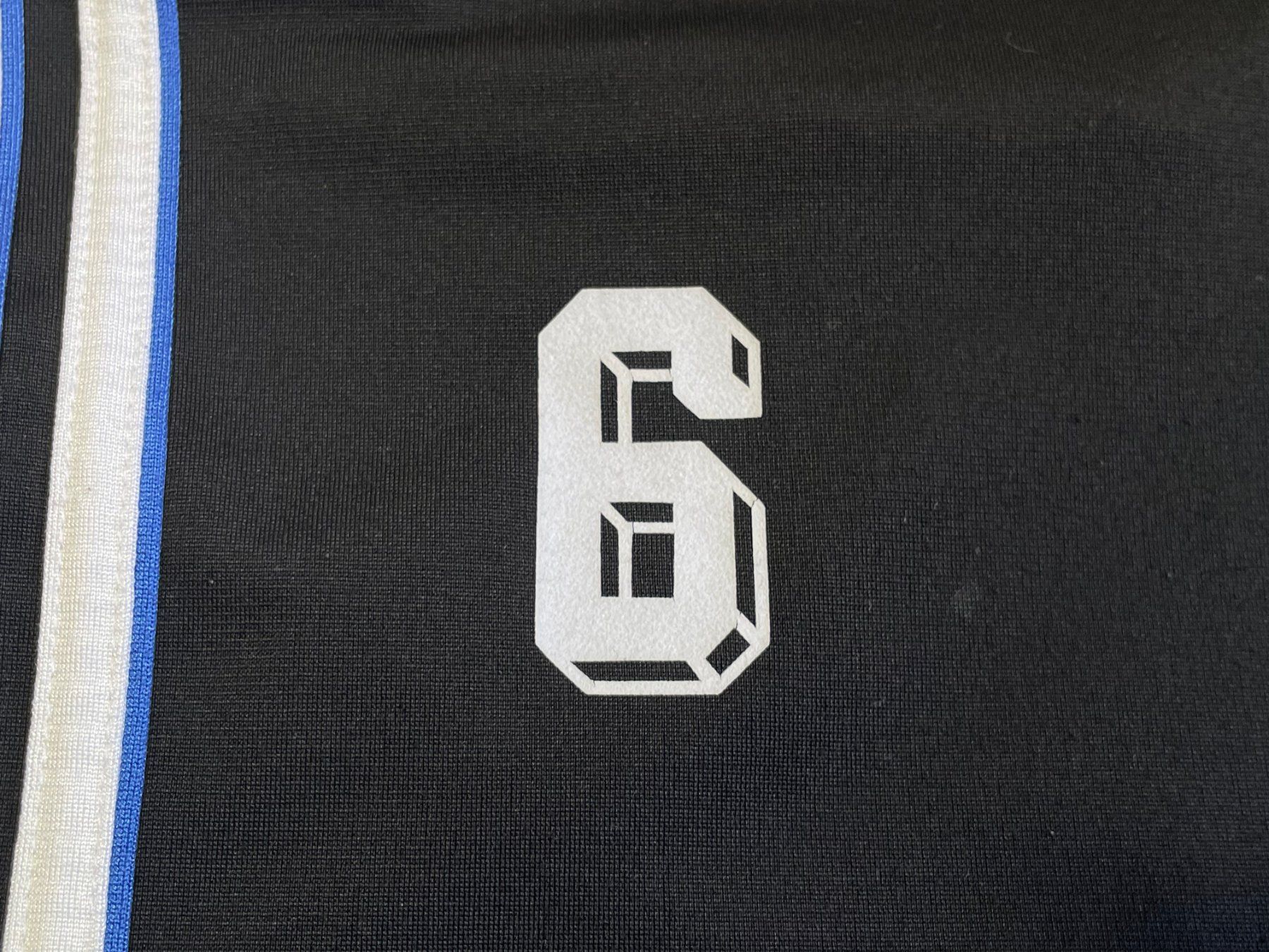 Adidas Hosen: Vintage 90s adidas Hose Gr M – Gebraucht aus Zürich von le_souk 3