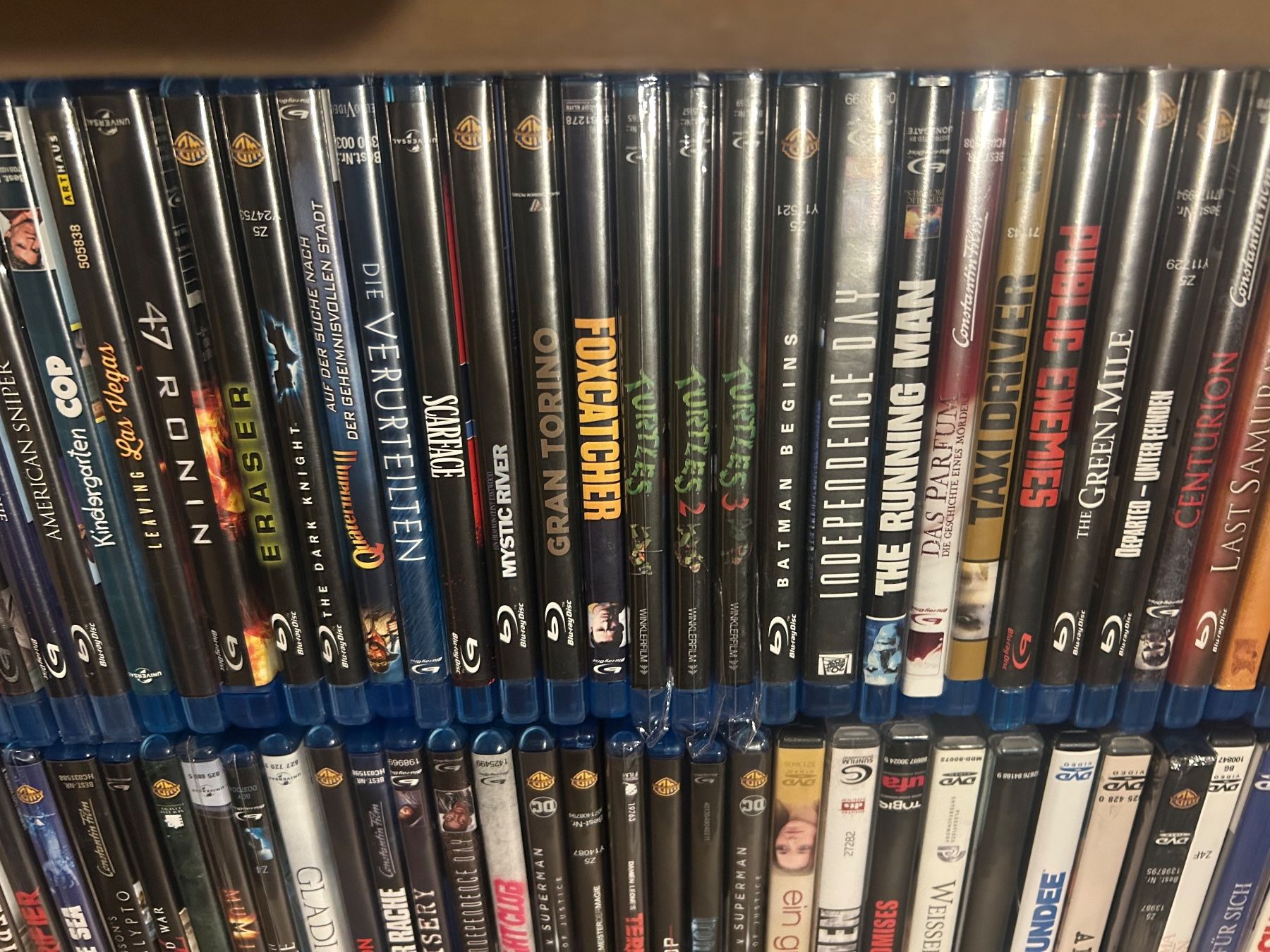 Tutti i DVDs: Grosse Bluray DVD 4K Sammlung – Usato da Matten b. Interl venduto da Marionwenger 8