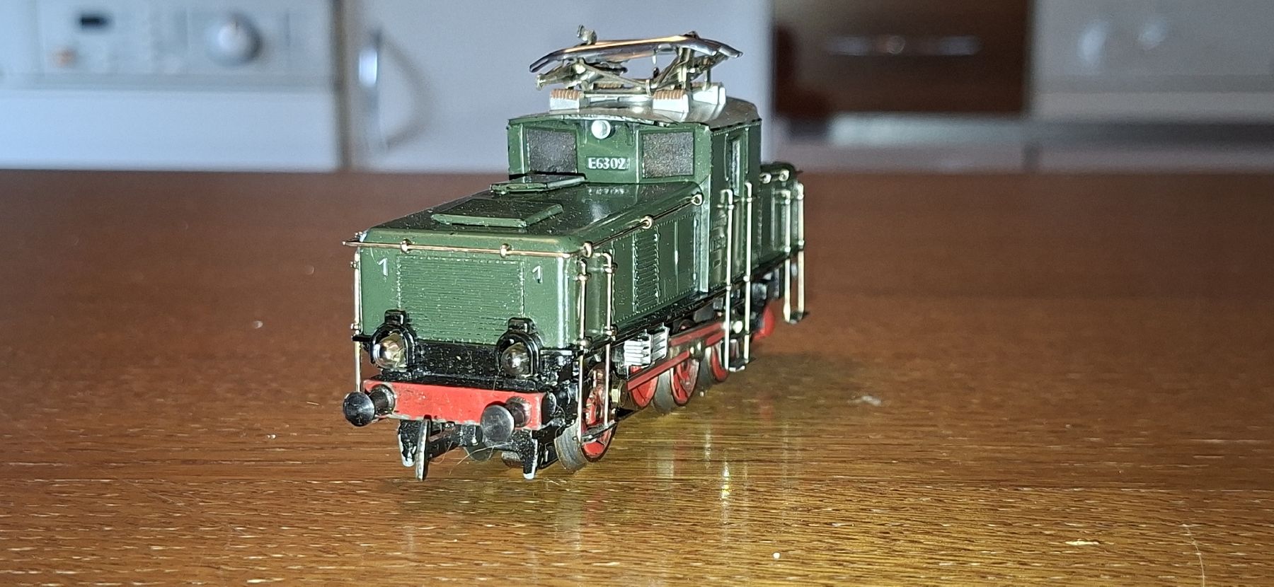 Märklin Modelleisenbahnen: Märklin H0 AC 3 Loks V200, E63, BR 260. Loks Fahren. – Gebraucht aus Pfäffikon ZH von gub_2j76 5