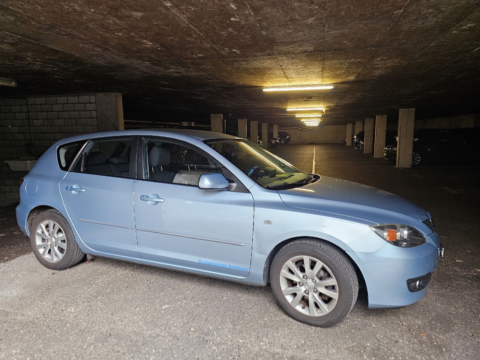 Mazda Automobili: Mazda 3 1.6 Hatchback hellblau met. – Usato da Langenthal venduto da Kaktusli66