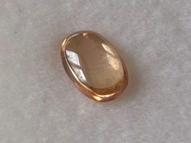 Pietre preziose: Topas, Oval Cabochon 0.9 ct. – Usato da Brugg AG venduto da lau_9rvy