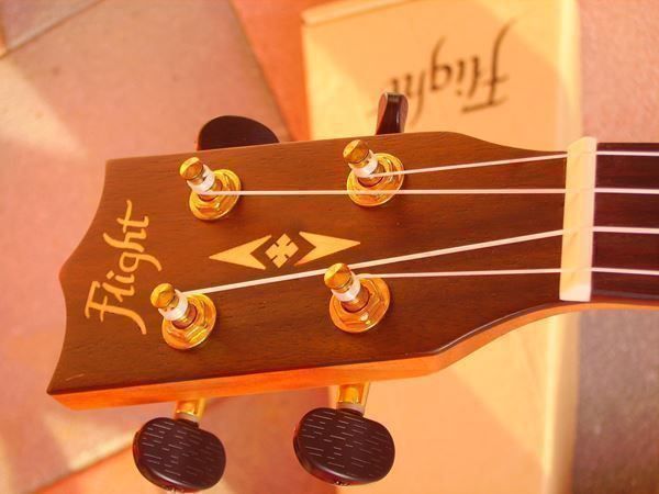 Strumenti musicali: Sopran-Ukulele FLIGHT  (Exotic) DUS-450 – Nuovo (secondo la descrizione) da Wöschnau venduto da Musikhaus-Luethy5012 3