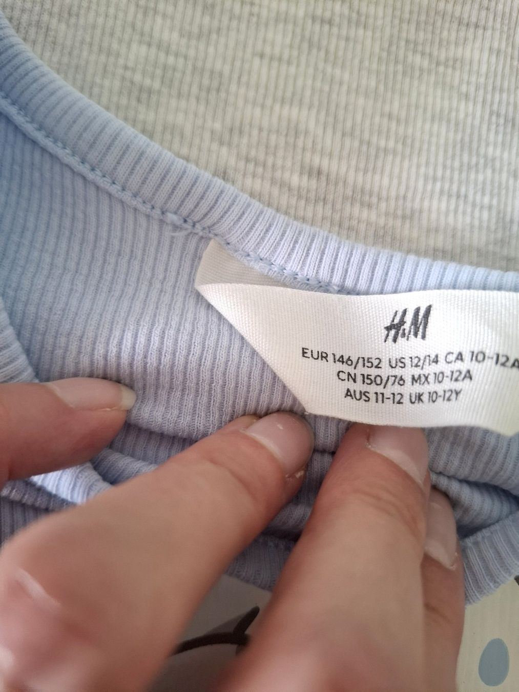 Lotti & Set di vestiti: 4er Set Langarm-Shirts Gr. 146/152 – Usato da Wynigen venduto da biluna 3