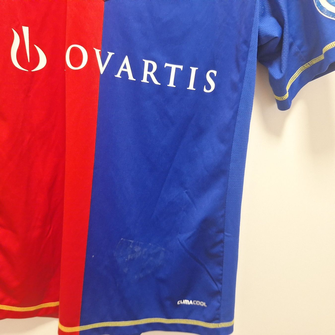 Canottiere & Pantaloni: Adidas Fc Basel Home L 2012 – Usato da Bellinzona venduto da LA-ropa-de-Juan 3
