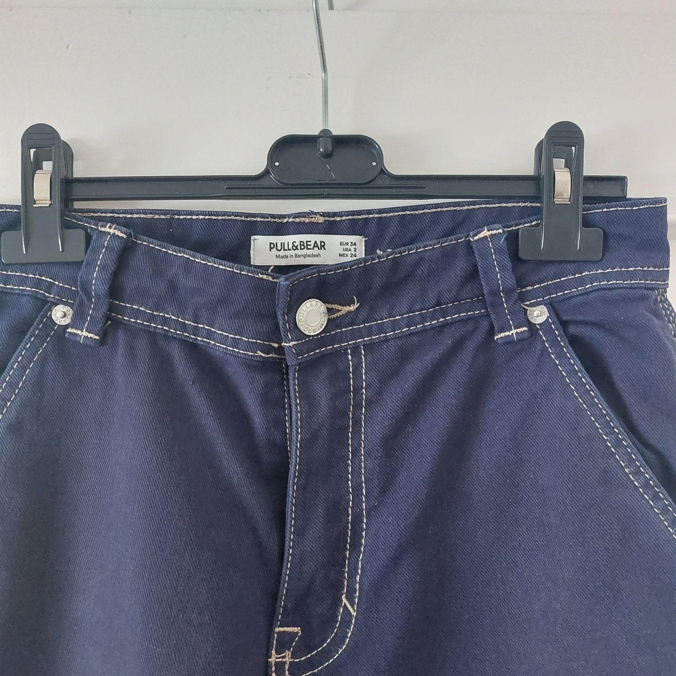 Pantaloni: Pantalon Cargo Pull&bear taille 34 – Usato da Lausanne venduto da anta-123 1