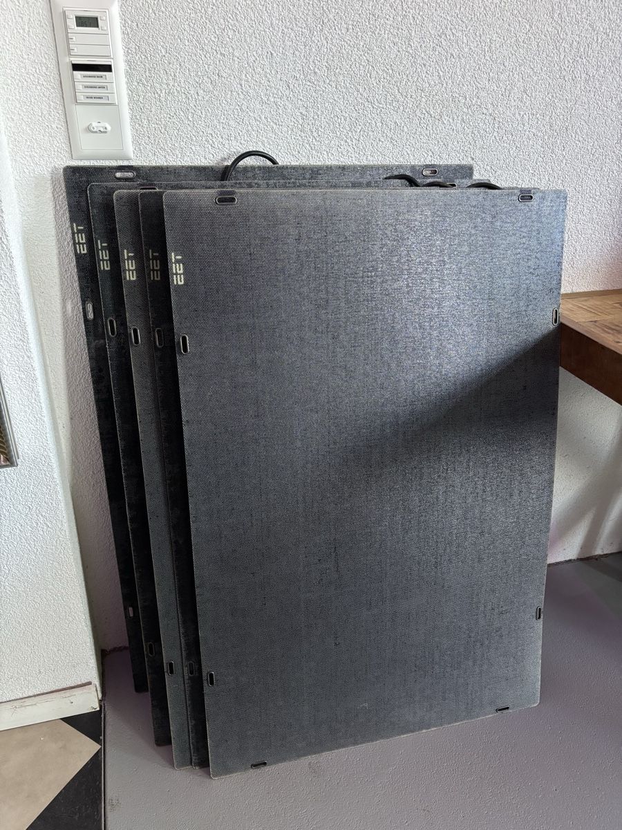 Dispositivi a energia solare: EET SolMate inkl. 5 Solarpanelen 100W – Usato da Hindelbank venduto da MRoeth1 2
