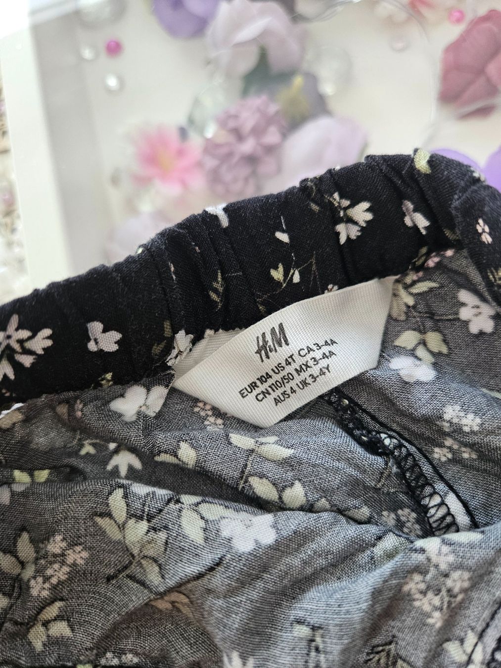 H&M Lotti & Set di vestiti: Süsser Mädchen Zweiteiliger set – Usato da Unterägeri venduto da Sleepbear 1