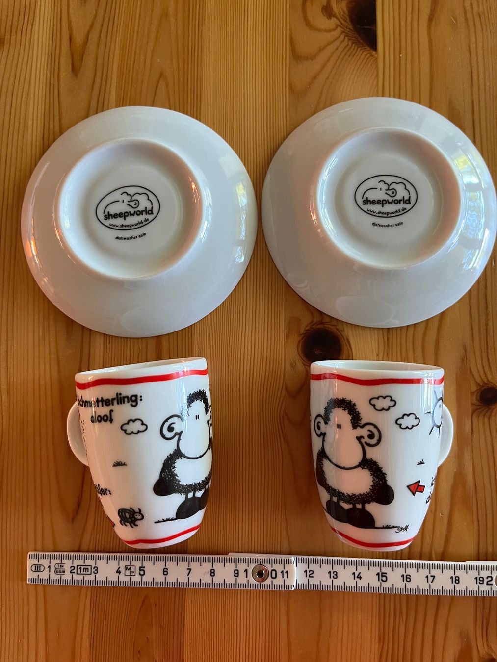 Sheepworld Tazze: Sheepworld 2 Espressotassen mit Unterteller – Usato da Zürich venduto da Gurkis 3