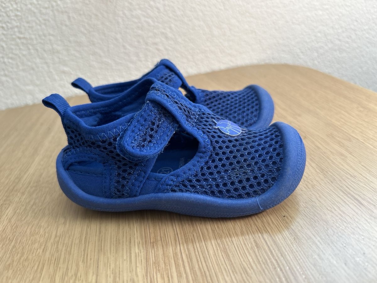 Scarpe da uomo: Badeschuhe Grösse 21 – Usato da Uznach venduto da nerkic
