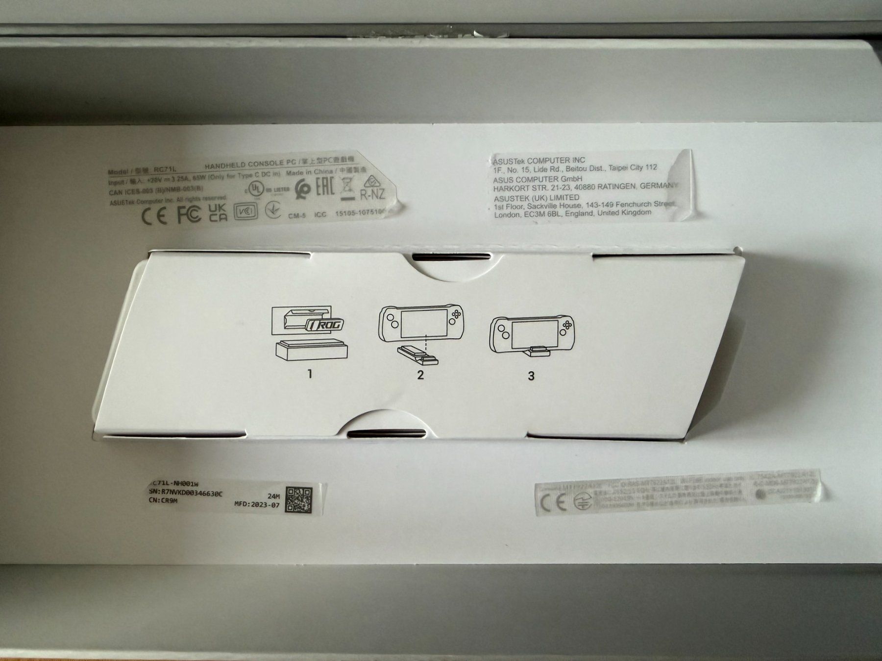 Asus Console: ROG Ally Z1 Extreme + Case + Dock – Usato da Zürich venduto da pf_ 6