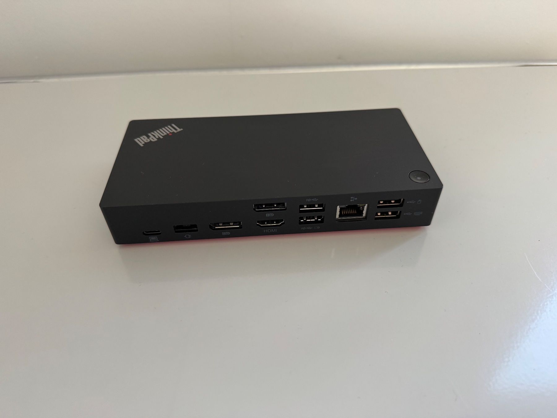 Lenovo Docking station: Lenovo Thinkpad USB-C Dock Gen2 (40AS) – Usato da Zürich venduto da connorxxl 1