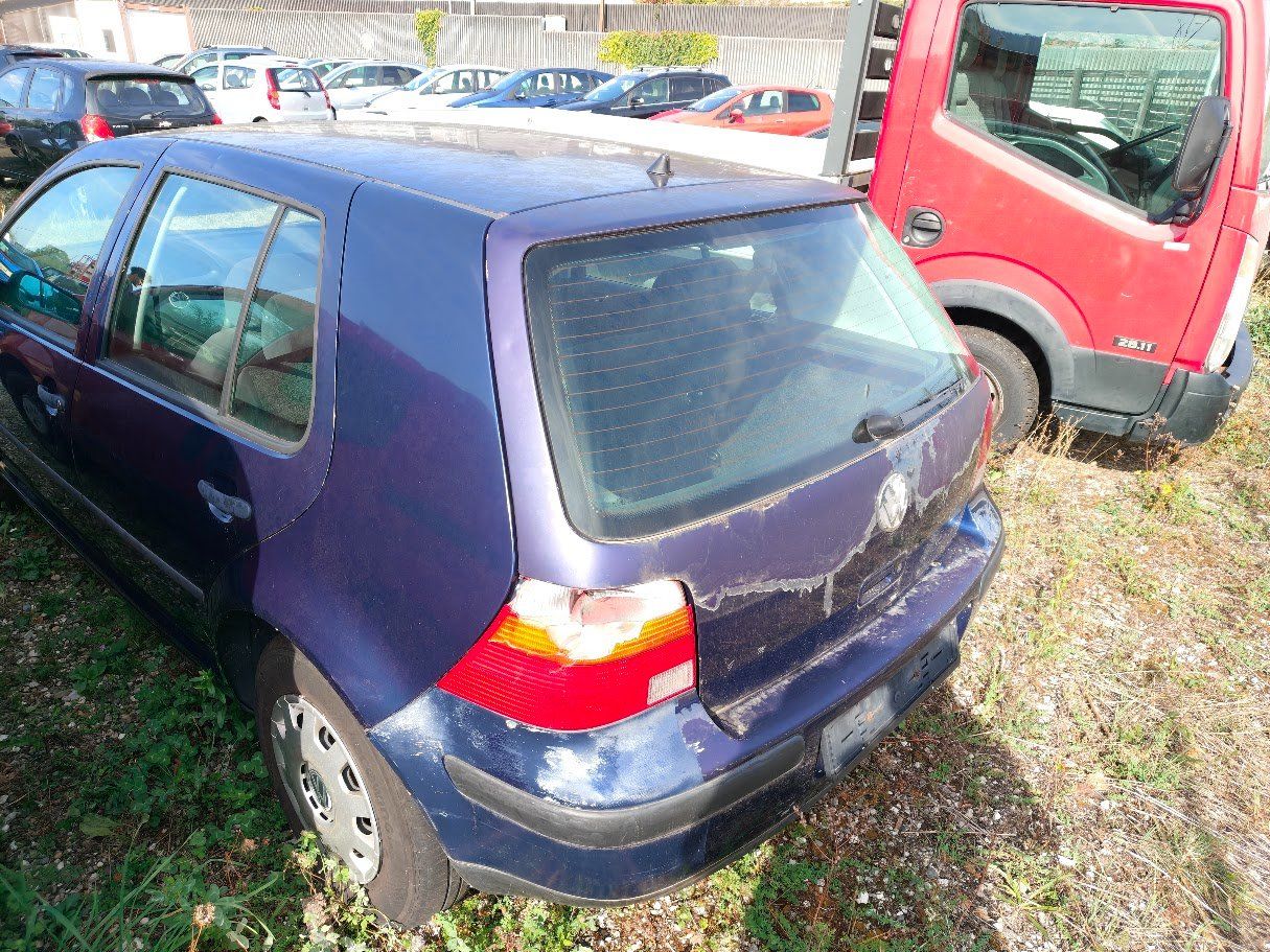 VW Automobili: VW Golf 4 1.6 – Difettoso da Wangen b. Olten venduto da FL_Automobil 3