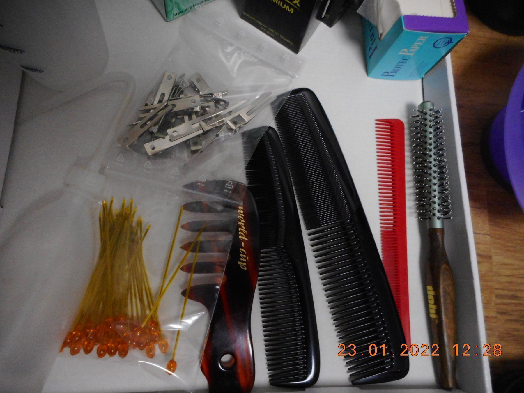 Tutti gli attrezzi: COIFFEUR Starter Set div. Neues Arbeits Material NEU – Nuovo (secondo la descrizione) da Holziken venduto da Rupe 9