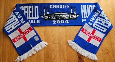 Huddersfield Town Schal Cardiff 2004 Fussball Fan Pub UK