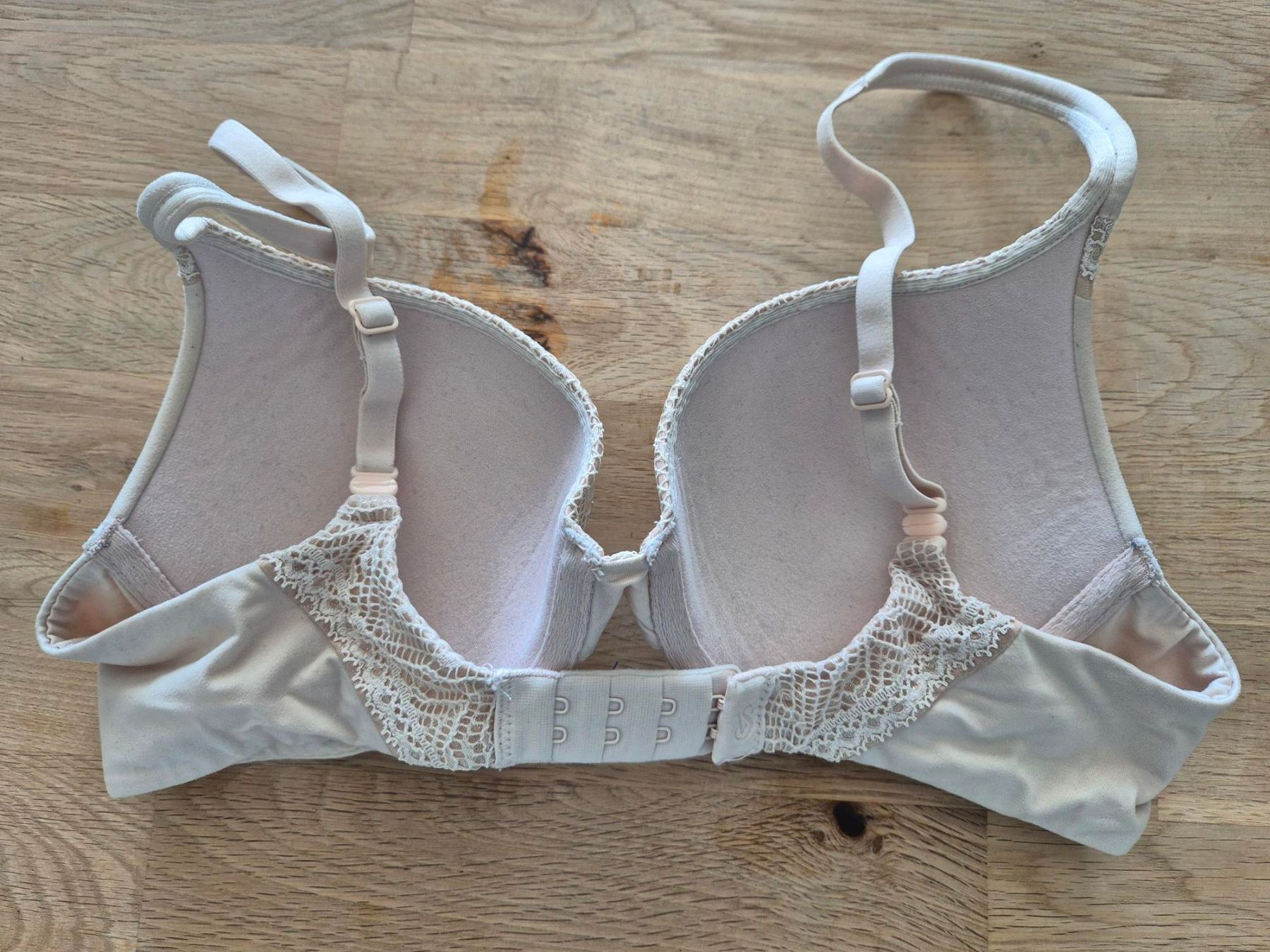 Victoria's Secret Sonstige Unterwäsche: Push-up BH Victoria´s Secret 75A – Gebraucht aus Rüti ZH von pep_l9zp 1