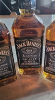 Lot de 3 bouteilles de Jack Daniel's Old N°7, 0.7 litres