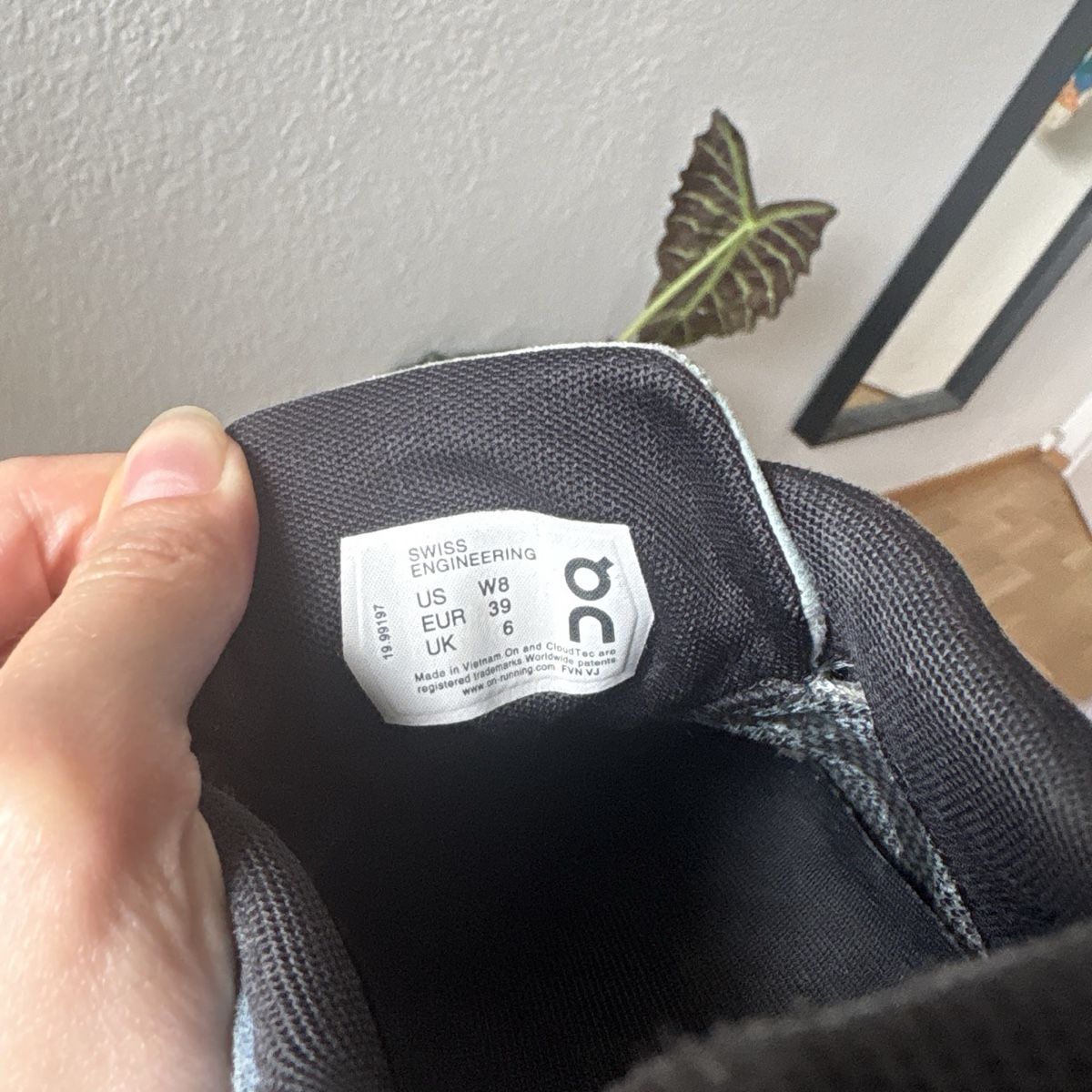 Scarpe da donna: On cloud running shoes – Usato da Zürich venduto da nin_8h72 3